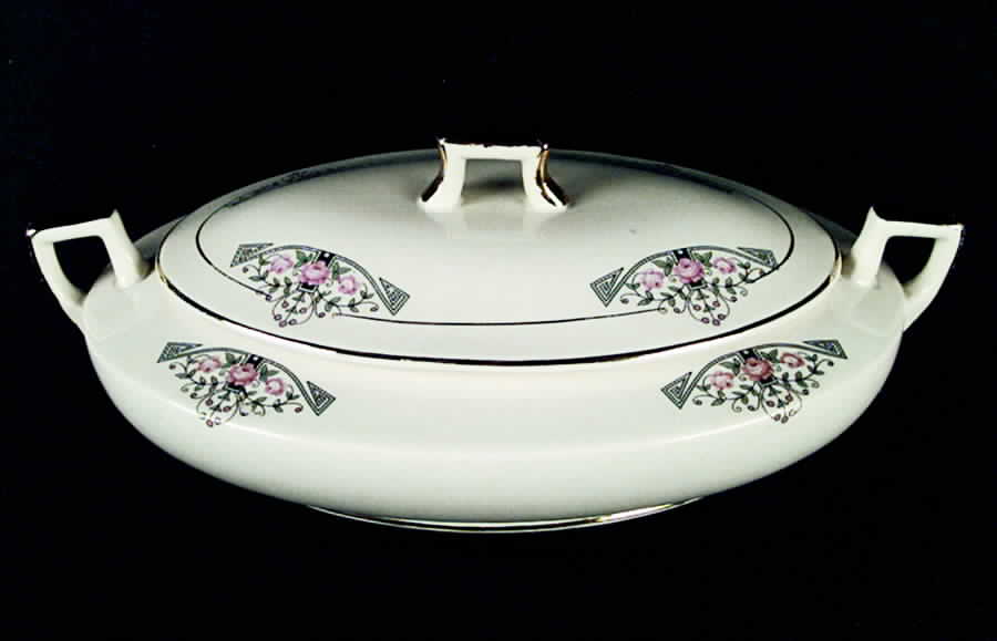 HLC890 Oval Covered Vegetable by Homer Laughlin -1