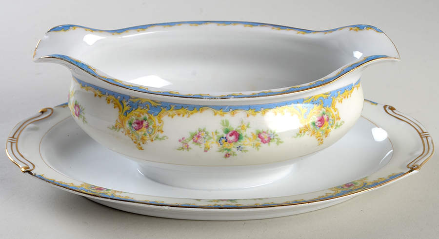 HIN15 Gravy Boat with Attached Underplate by The Hinode-1