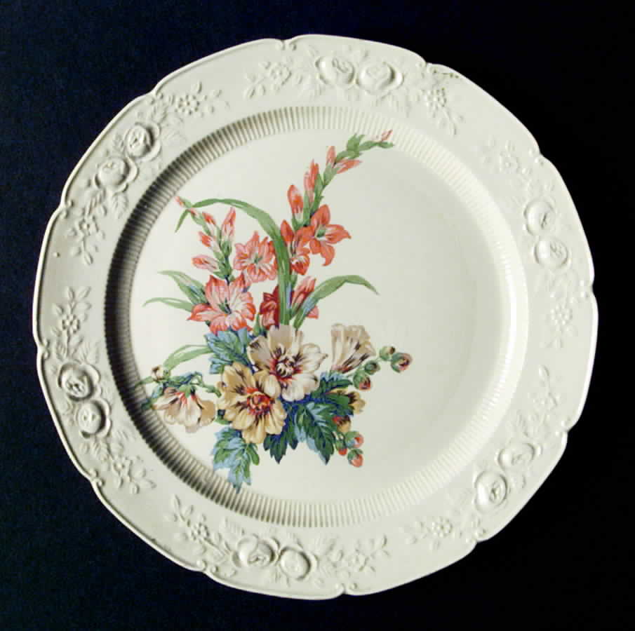 RV49 Dinner Plate by Homer Laughlin -1