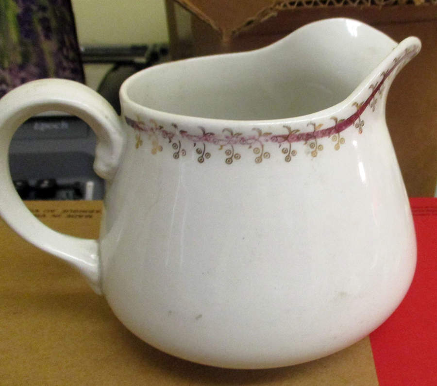 PK16 Creamer by Homer Laughlin -1