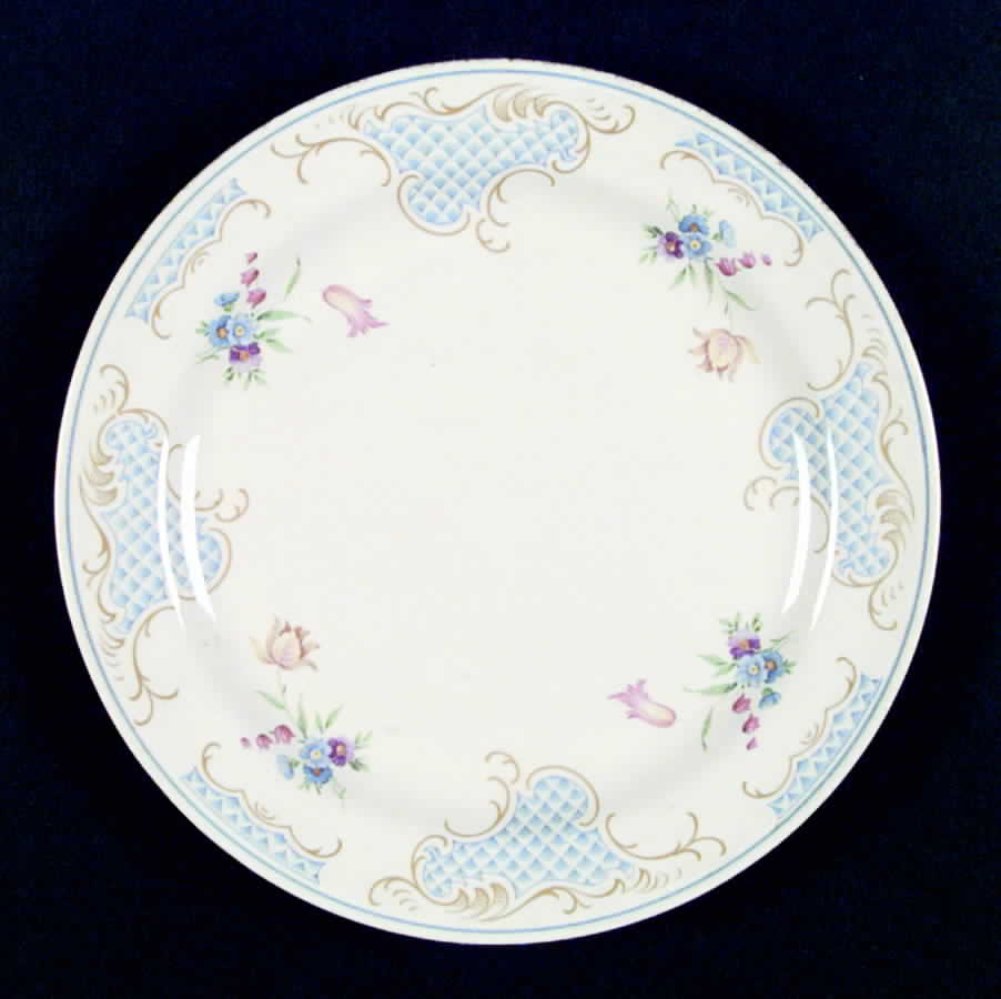 R3061a Dinner Plate by Homer Laughlin -1