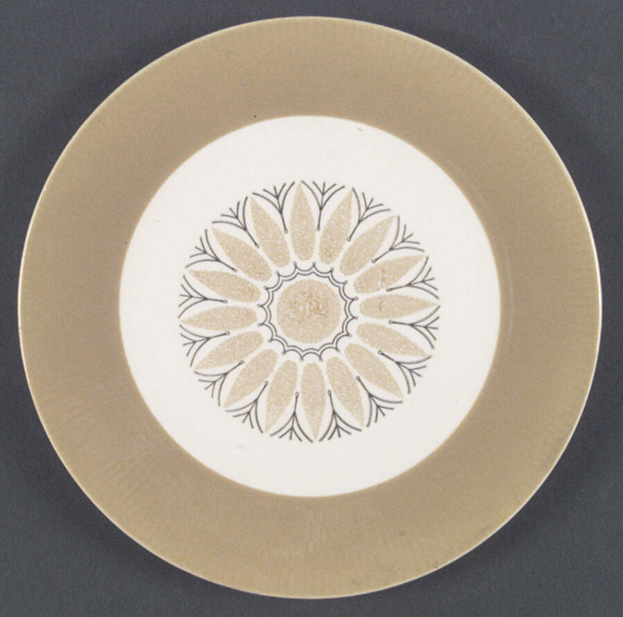 1959 Dinner Plate by Homer Laughlin -1