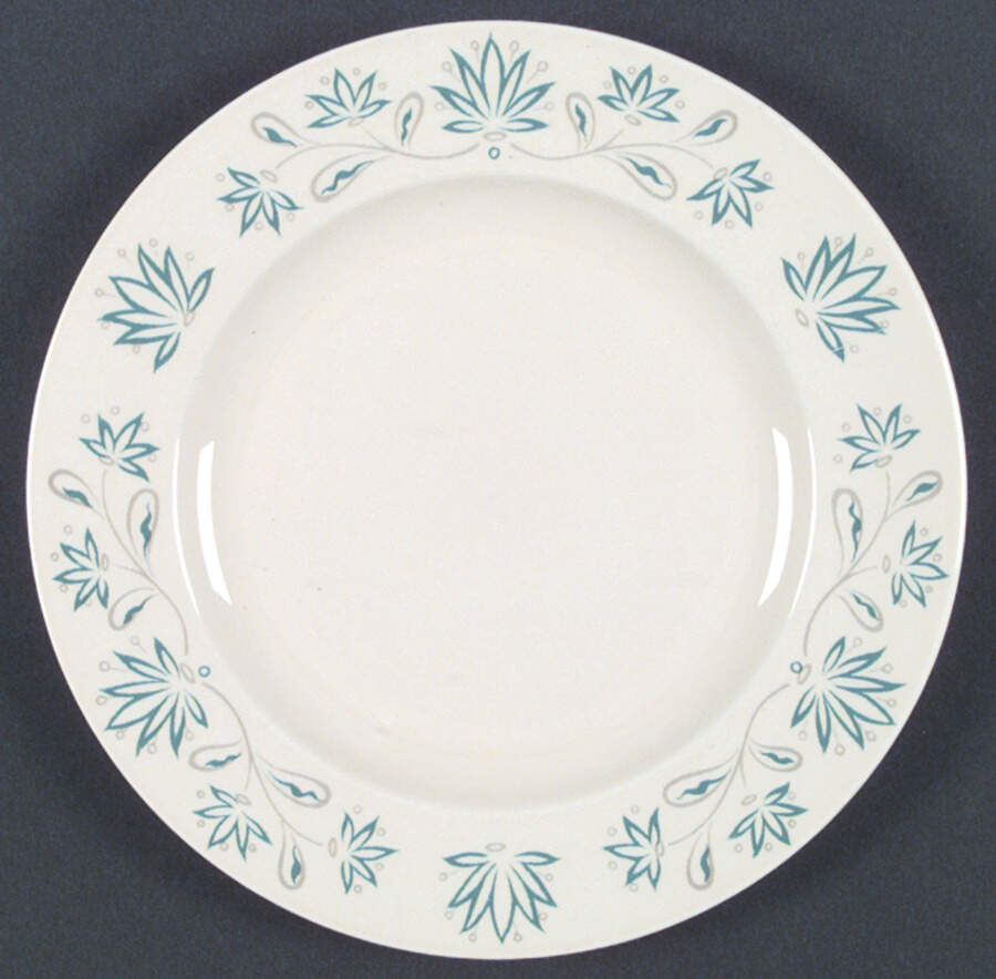 HLC1218 Dinner Plate by Homer Laughlin -1