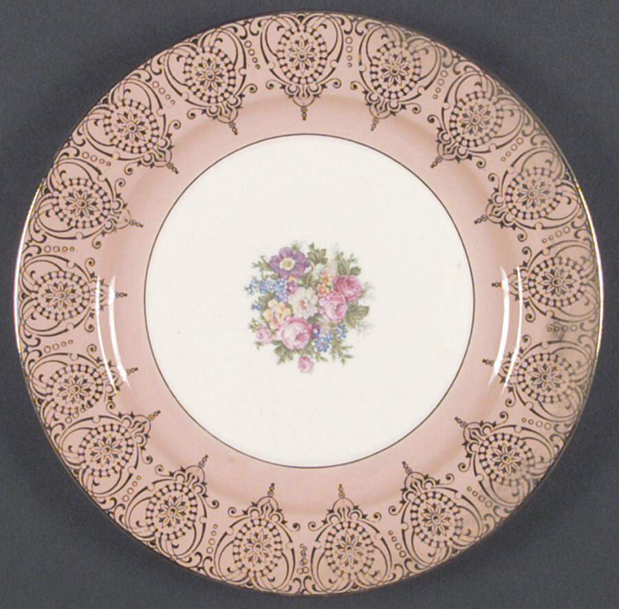 HLC1613 Dinner Plate by Homer Laughlin -1