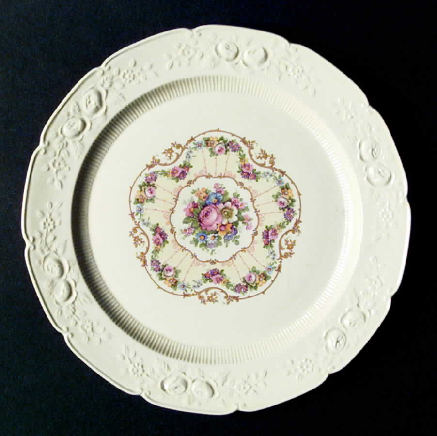 RV48 Dinner Plate by Homer Laughlin -1