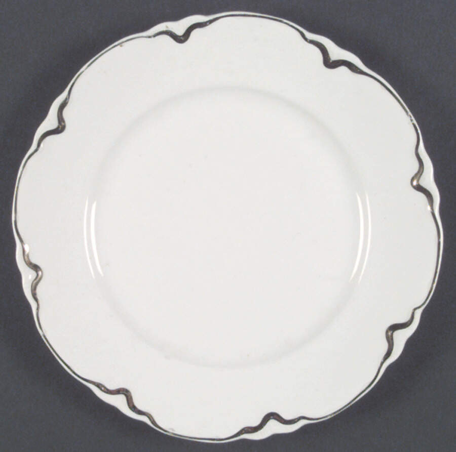 HLC2178 Dinner Plate by Homer Laughlin -1