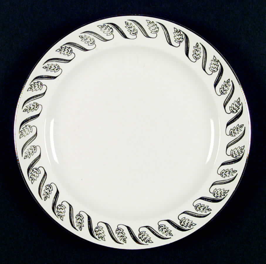HLC1463 Dinner Plate by Homer Laughlin -1