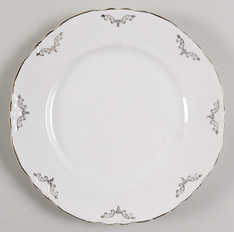 R4901 Luncheon Plate by Homer Laughlin -1
