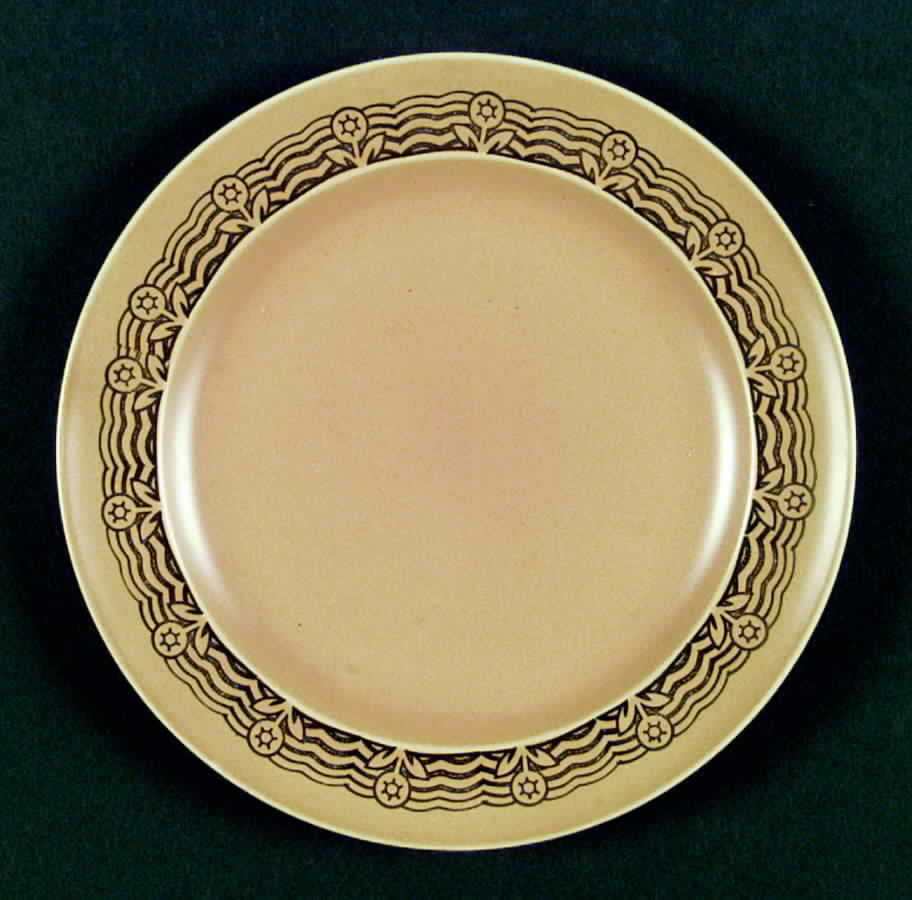H1851 Dinner Plate by Homer Laughlin -1