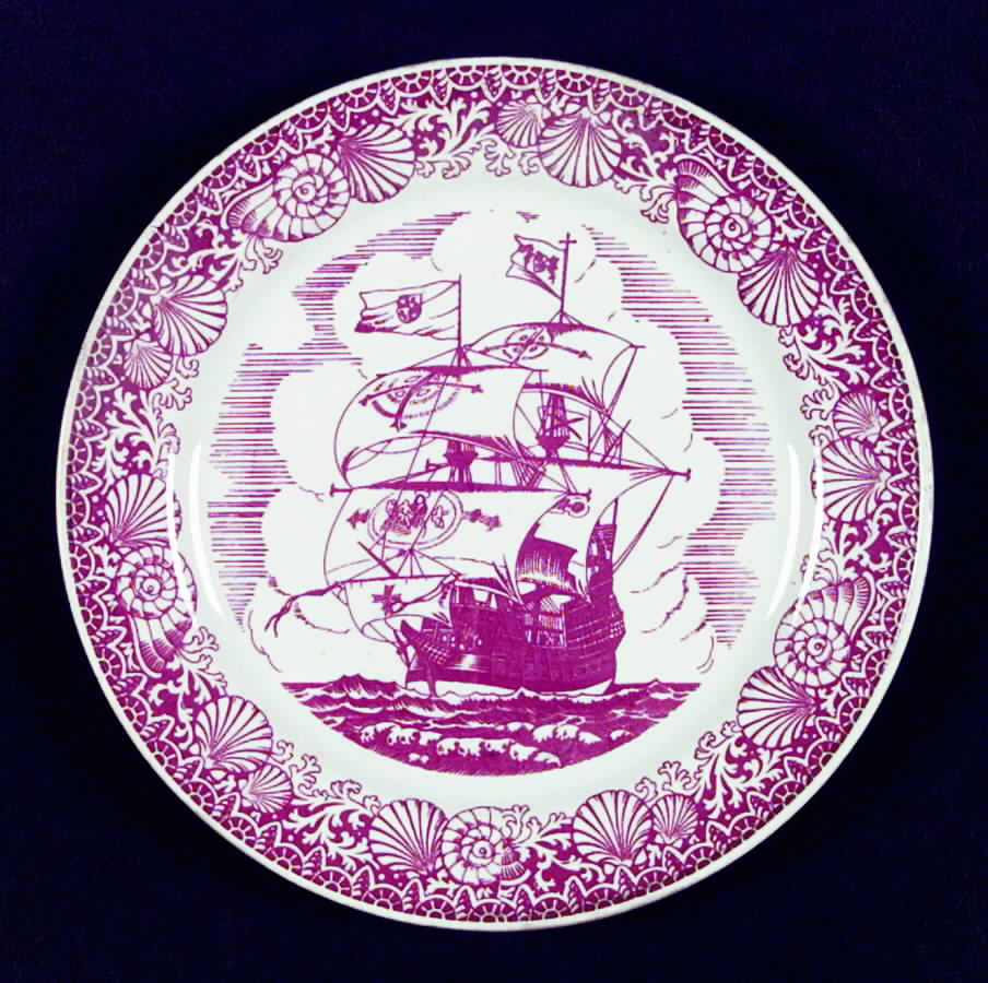 Famous Old Ships Red (Shell Border) Dinner Plate by Homer Laughlin -1