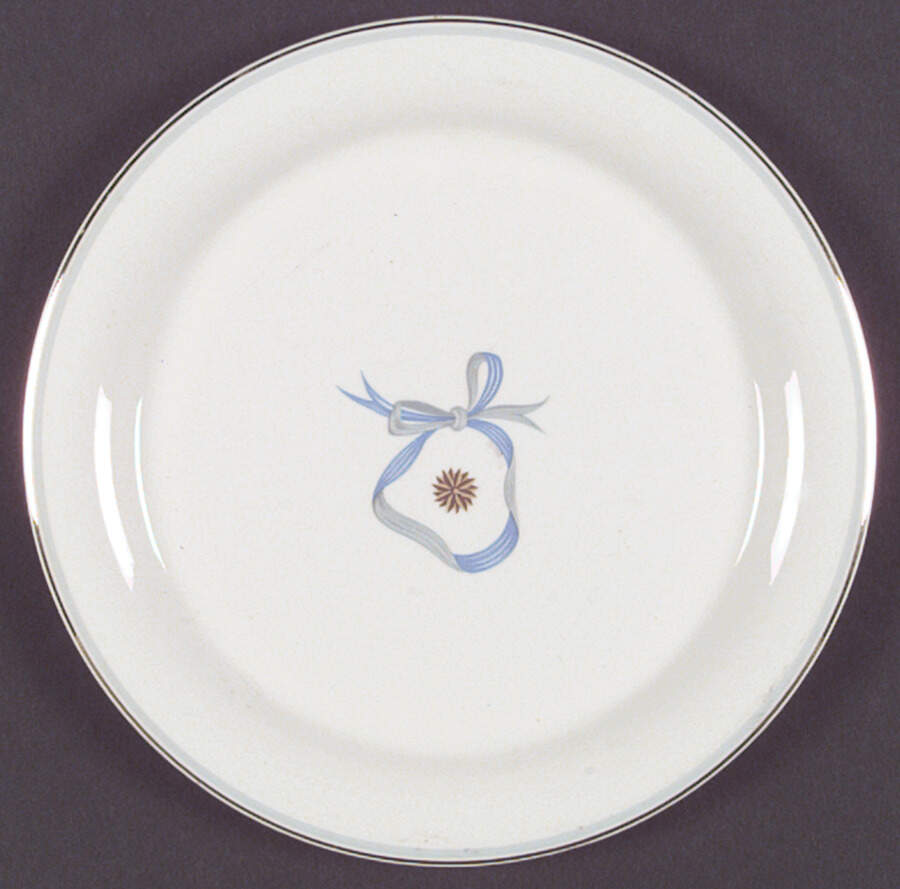 HLC1702 Dinner Plate by Homer Laughlin -1