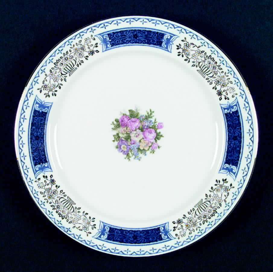 HLC1721 Dinner Plate by Homer Laughlin -1
