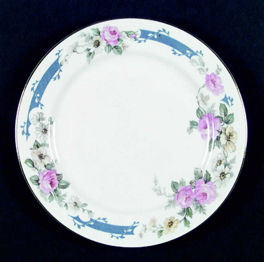 R3492a Dinner Plate by Homer Laughlin -1
