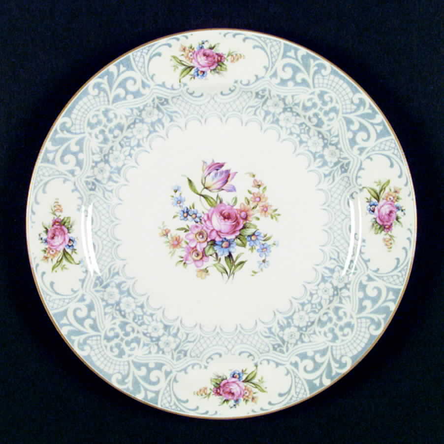 R3315a Dinner Plate by Homer Laughlin -1