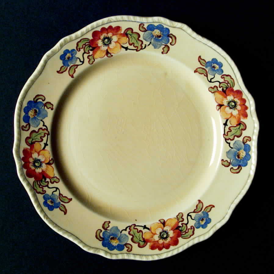 N2928 Dinner Plate by Homer Laughlin -1