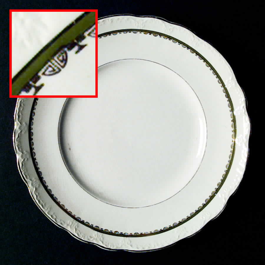 H157 Dinner Plate by Homer Laughlin -1
