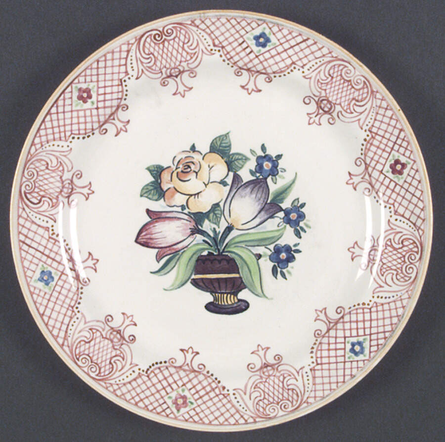 HLC1854 Dinner Plate by Homer Laughlin -1
