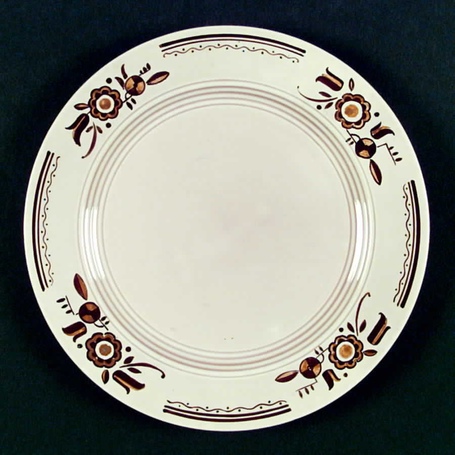 B1141 Dinner Plate by Homer Laughlin -1