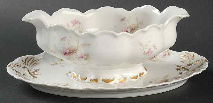 Schleiger 452b Gravy Boat with Attached Underplate by Haviland-1