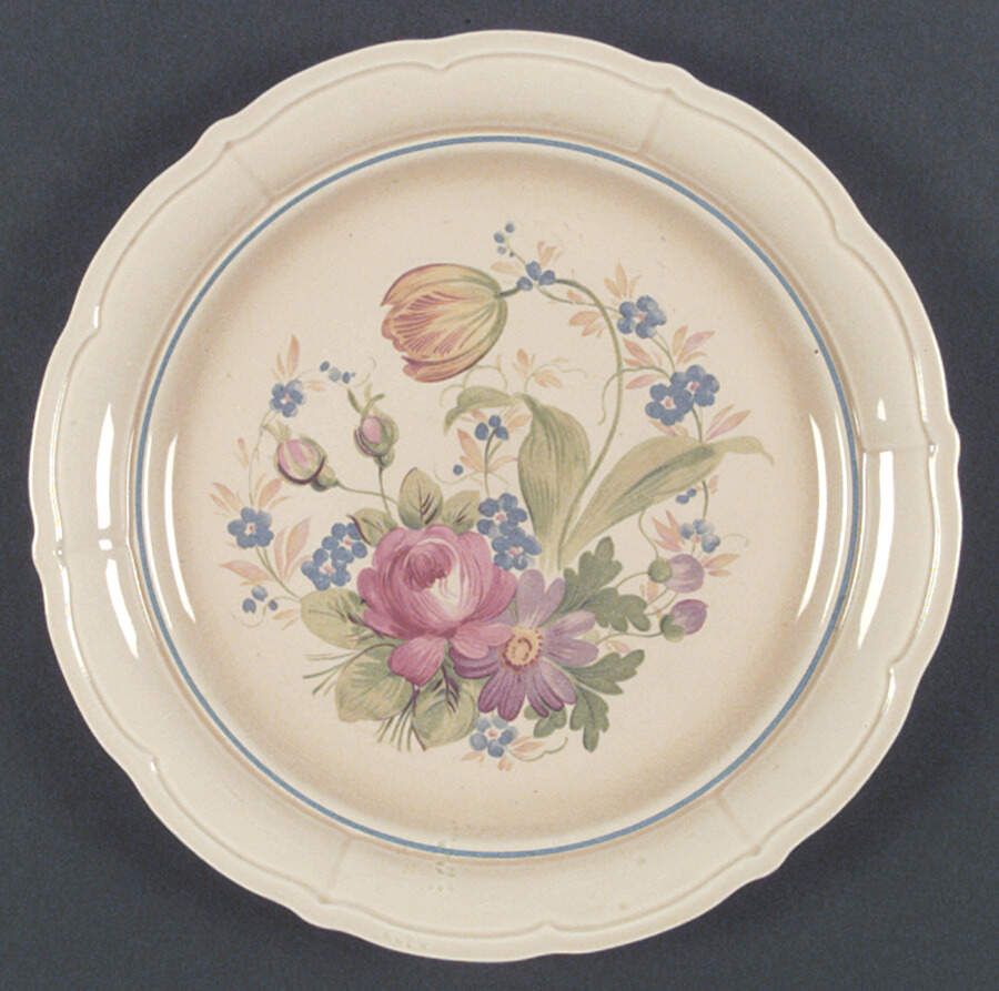 HLC1914 Dinner Plate by Homer Laughlin -1