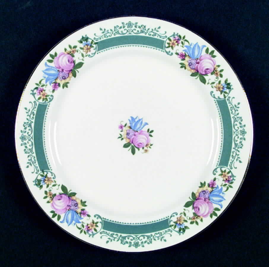 R3423a Dinner Plate by Homer Laughlin -1