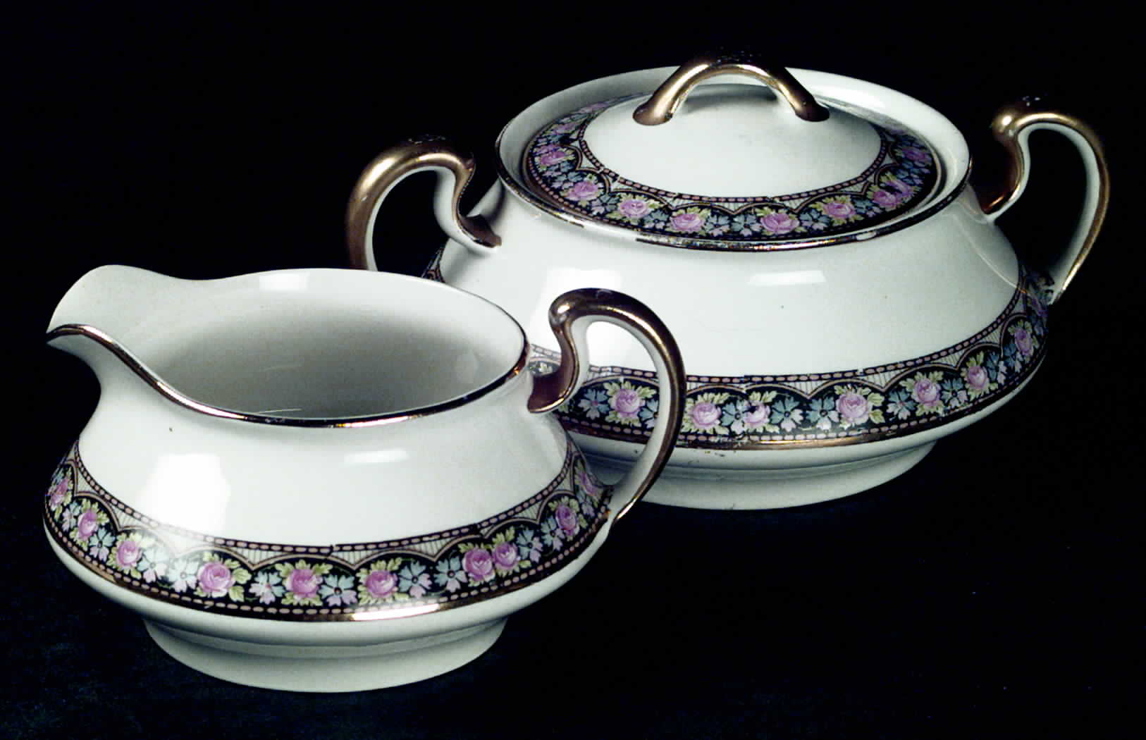HLC1960 Creamer by Homer Laughlin -1