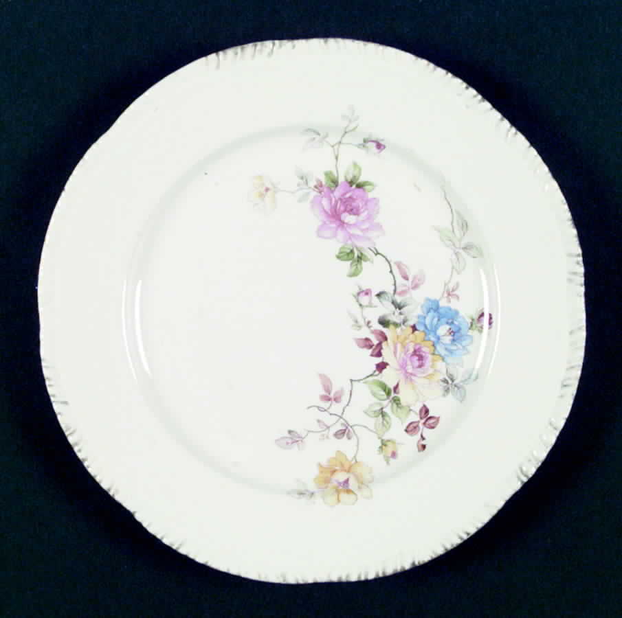 R3730a Dinner Plate by Homer Laughlin -1