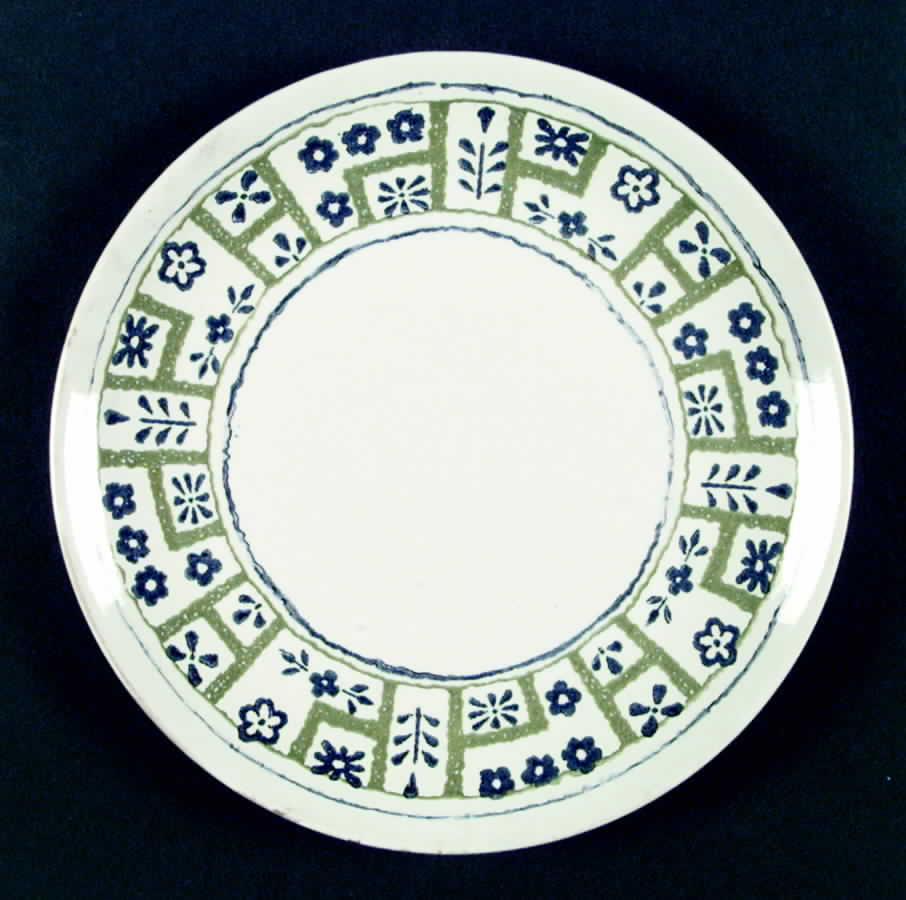Crazy Quilt Dinner Plate by Homer Laughlin -1