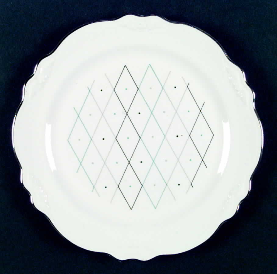 HLC2010 Dinner Plate by Homer Laughlin -1