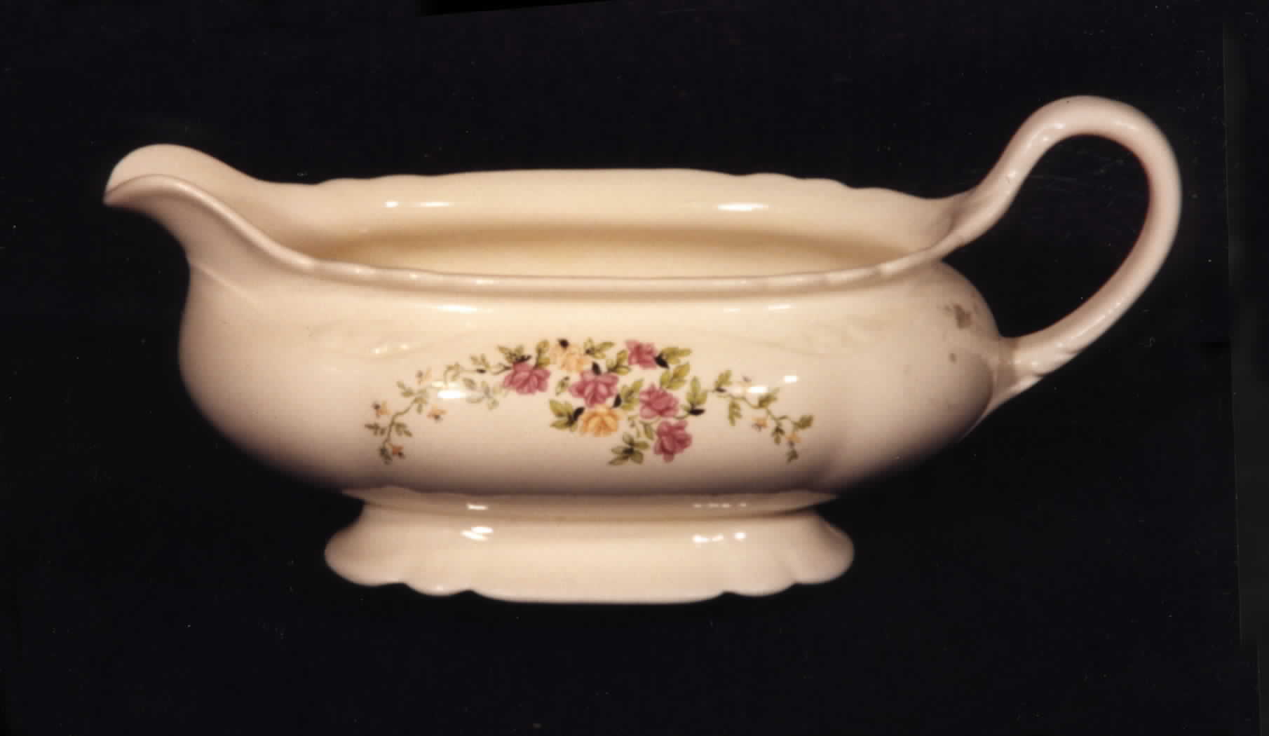 HLC3035 Gravy Boat by Homer Laughlin -1