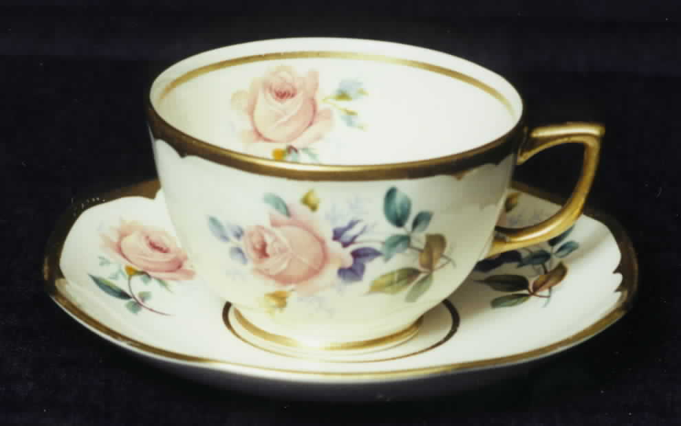 HLC3093 Flat Cup & Saucer Set by Homer Laughlin -1