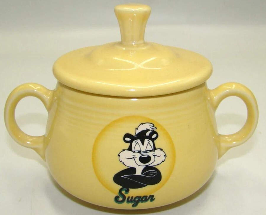 Fiesta Looney Tunes Yellow Sugar Bowl & Lid by Homer Laughlin -1