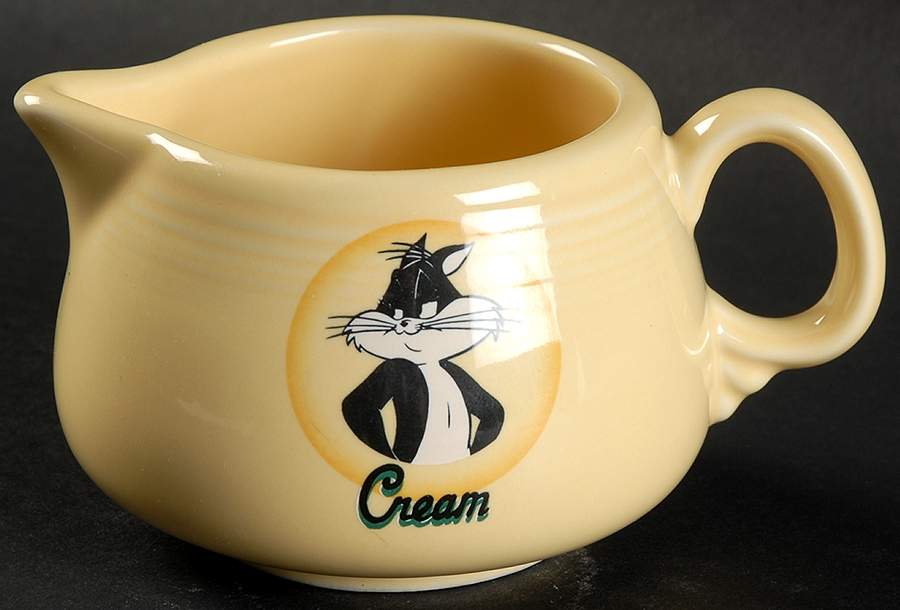 Fiesta Looney Tunes Yellow Creamer by Homer Laughlin -1