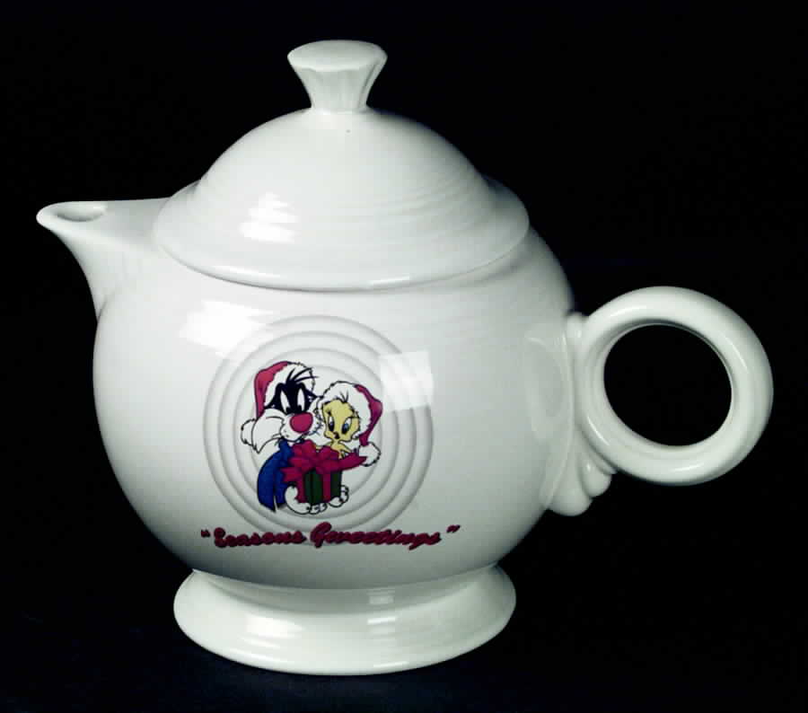 Fiesta Looney Tunes Christmas White Teapot & Lid by Homer Laughlin -1