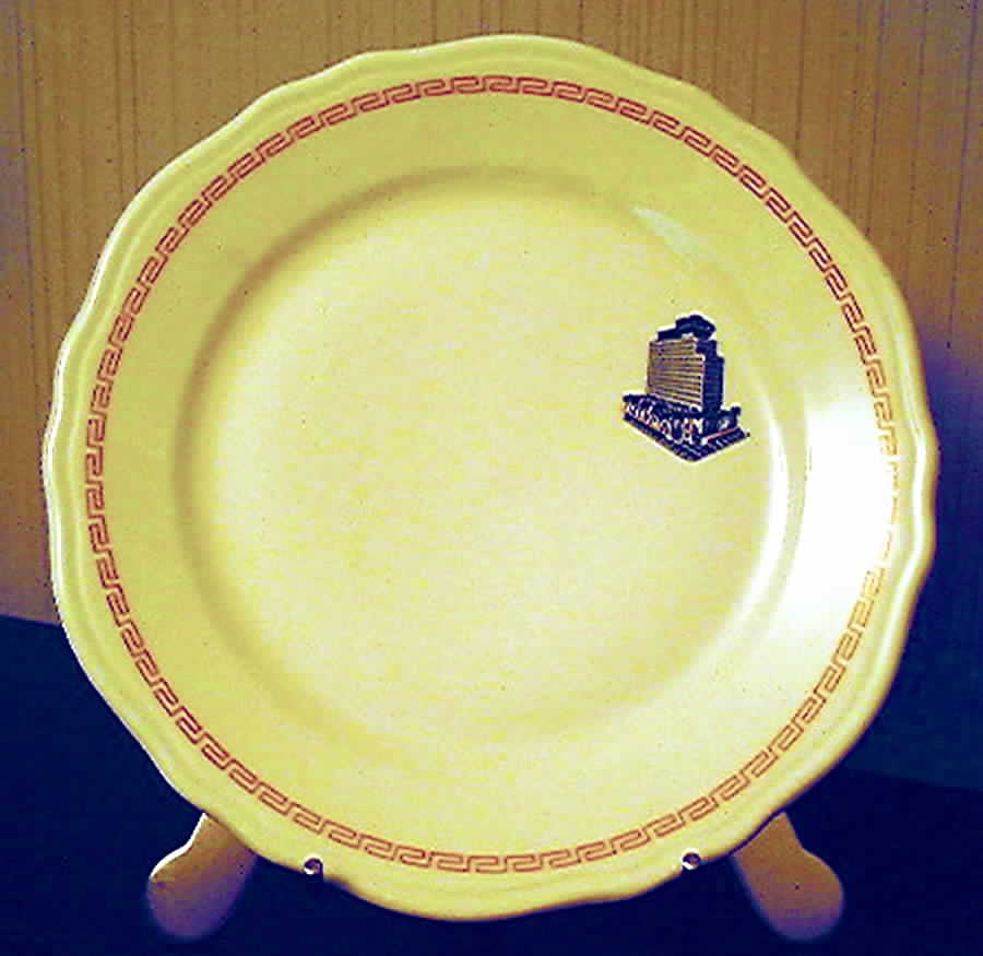 HLC3129 Dinner Plate by Homer Laughlin -1