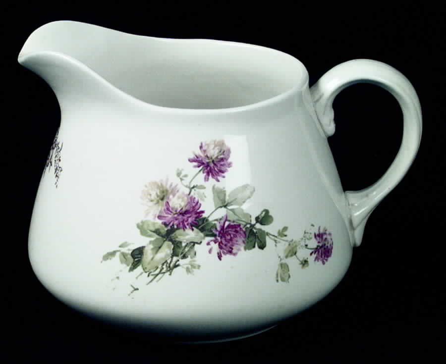 HLC2250 Pitcher by Homer Laughlin -1