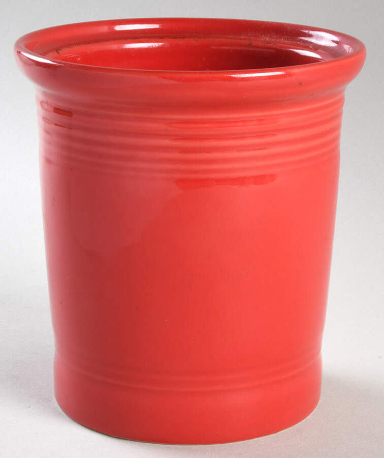 Fiesta Scarlet (Intro 2004) Small Canister No Lid by Homer Laughlin -1