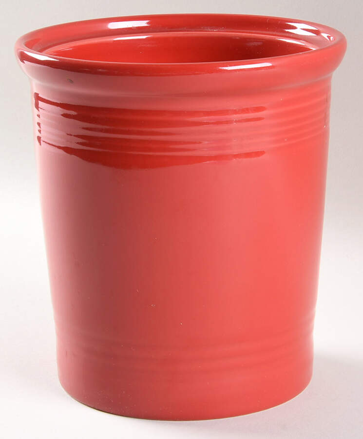 Fiesta Scarlet (Intro 2004) Medium Canister No Lid by Homer Laughlin -1