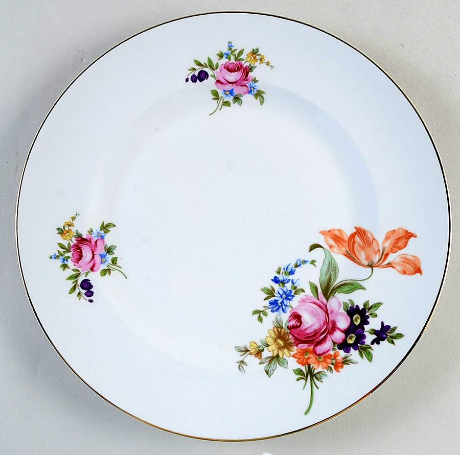HEP46 (Smooth) Dinner Plate by Graf Von Henneberg-1
