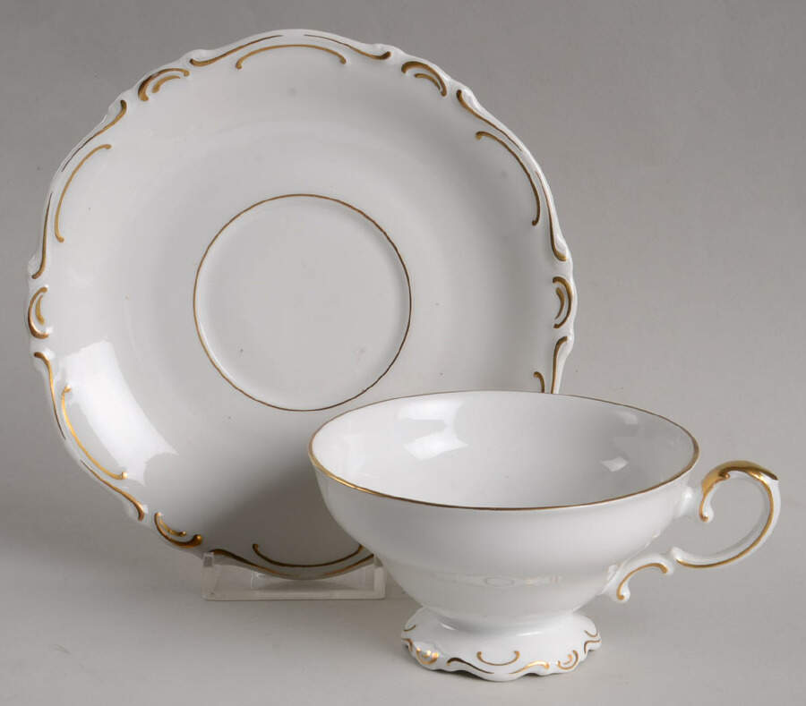 HC890 Footed Cup & Saucer Set by Heinrich - H&C-1