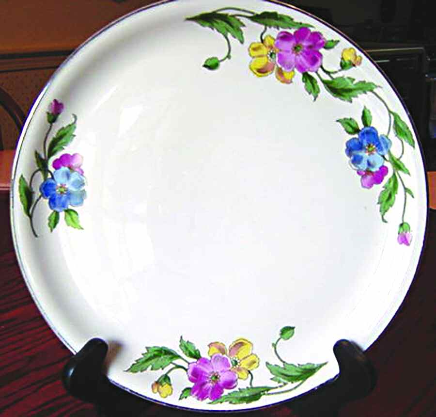 HLC3177 Dinner Plate by Homer Laughlin -1