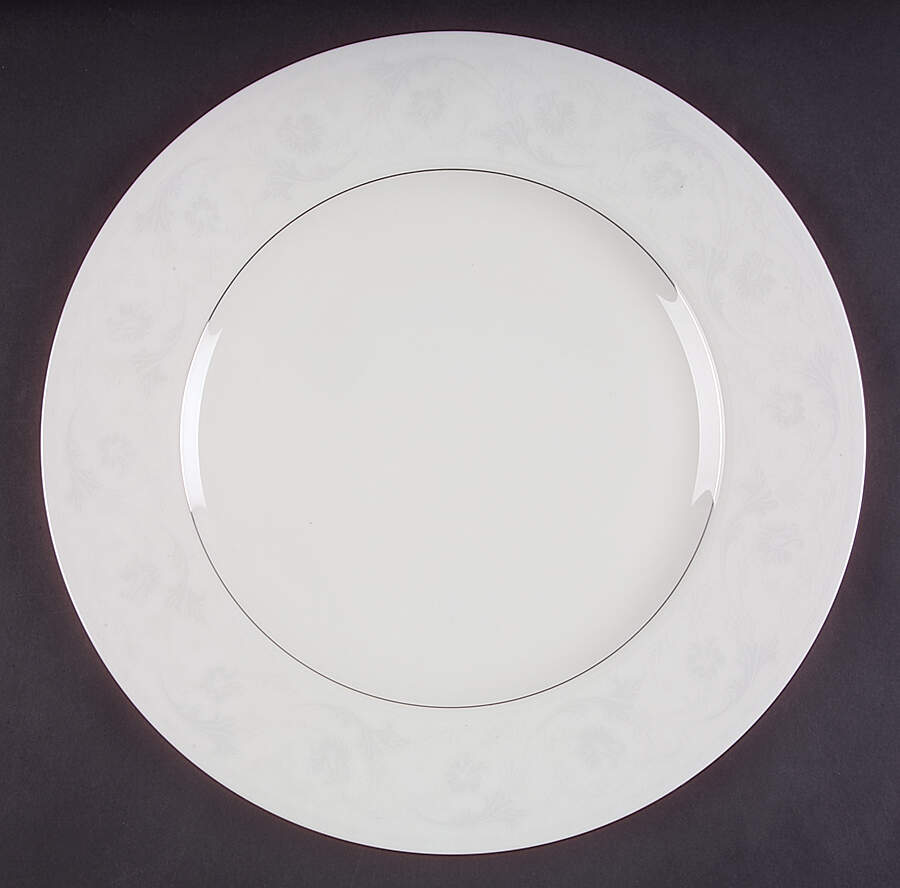 Chantilly Lace 12" Chop Plate (Round Platter) by Hallmark-1