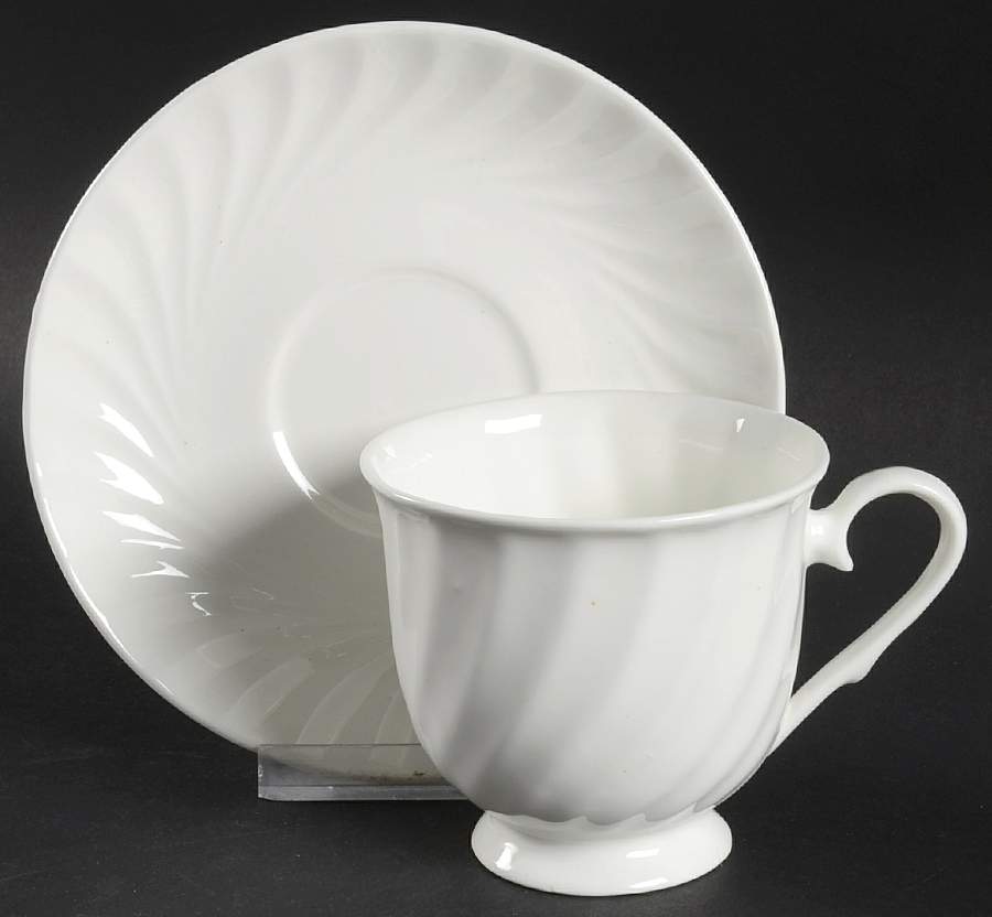 HKA1 Footed Cup & Saucer Set by Hitkari-1
