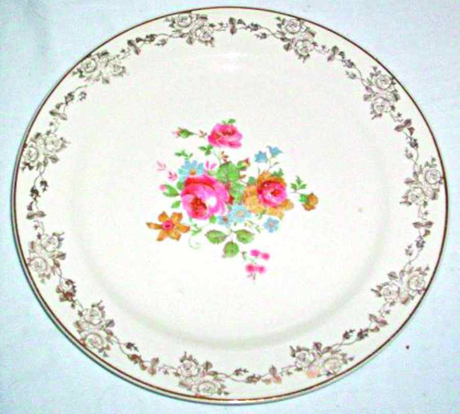 HLC3638 Dinner Plate by Homer Laughlin -1