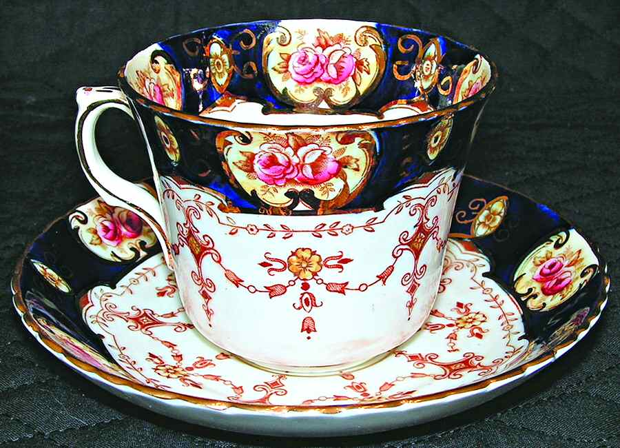 HIL811 Flat Cup & Saucer Set by Hill & Co-1