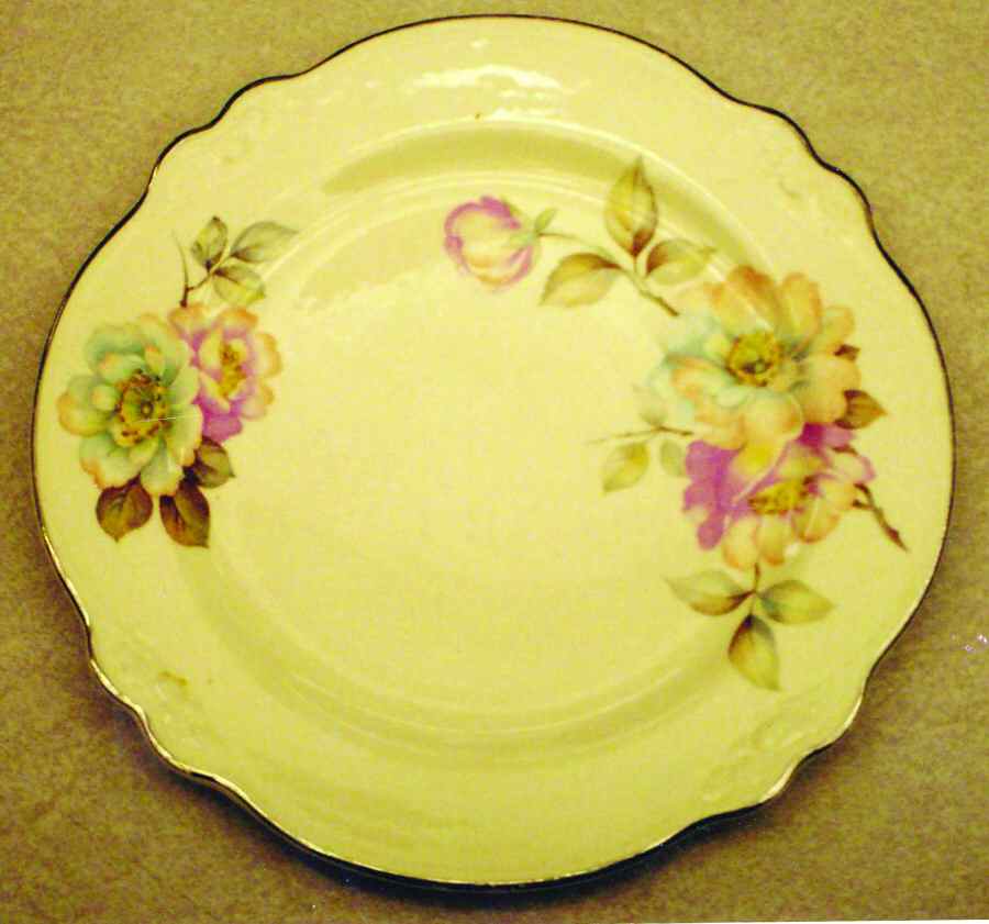 HLC3669 Luncheon Plate by Homer Laughlin -1
