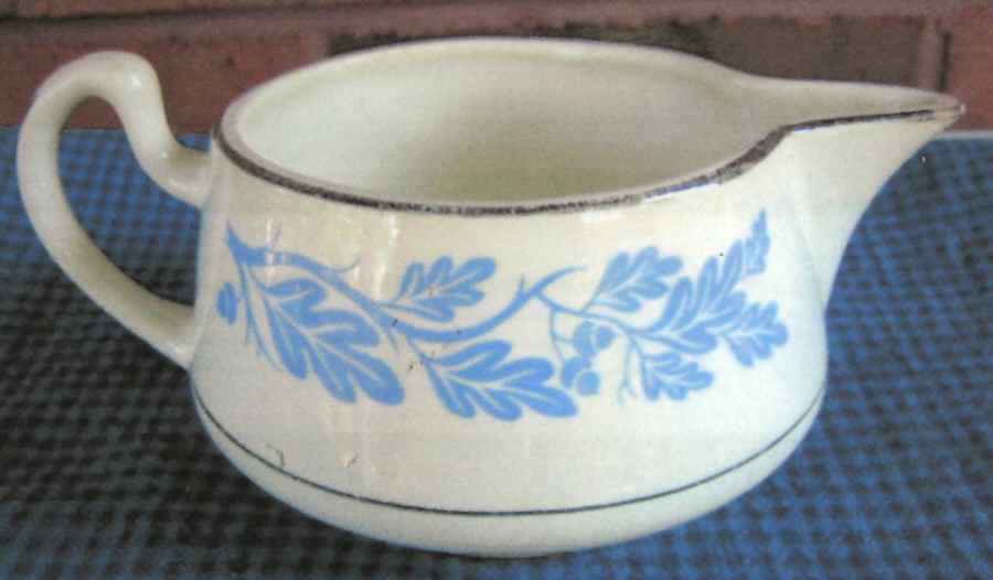 HLC2570 Creamer by Homer Laughlin -1