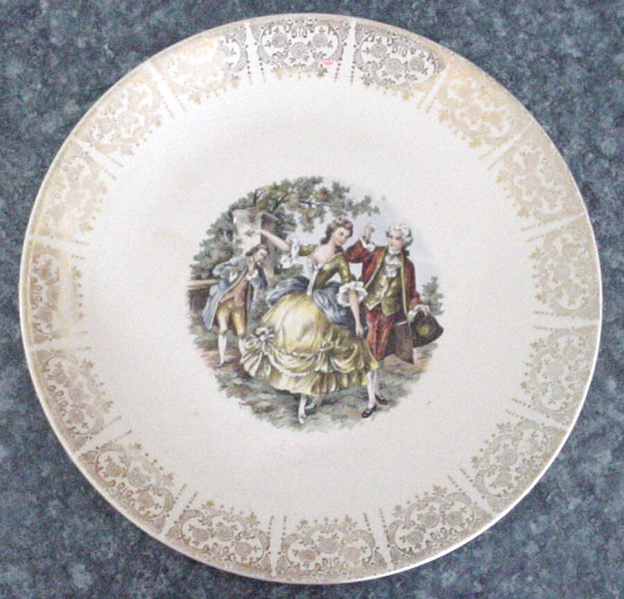 HLC3703 Dinner Plate by Homer Laughlin -1