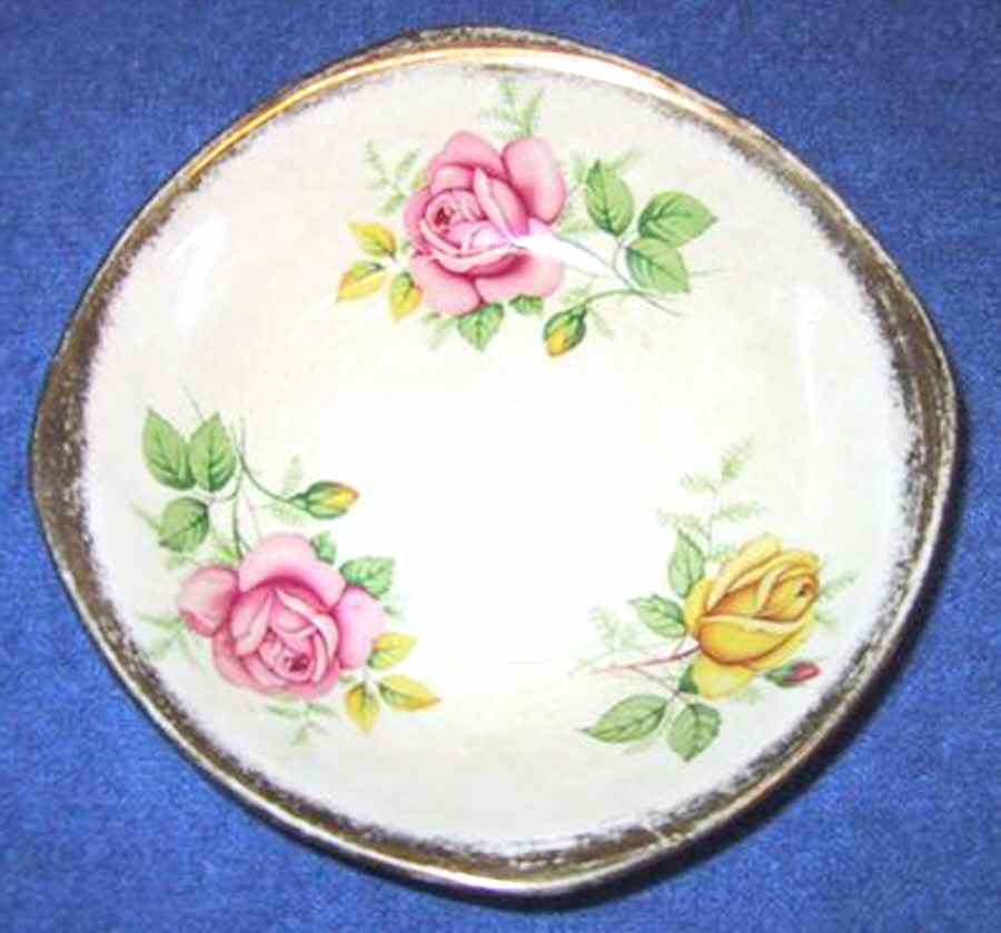 HAY20 Saucer by H Aynsley & Co-1