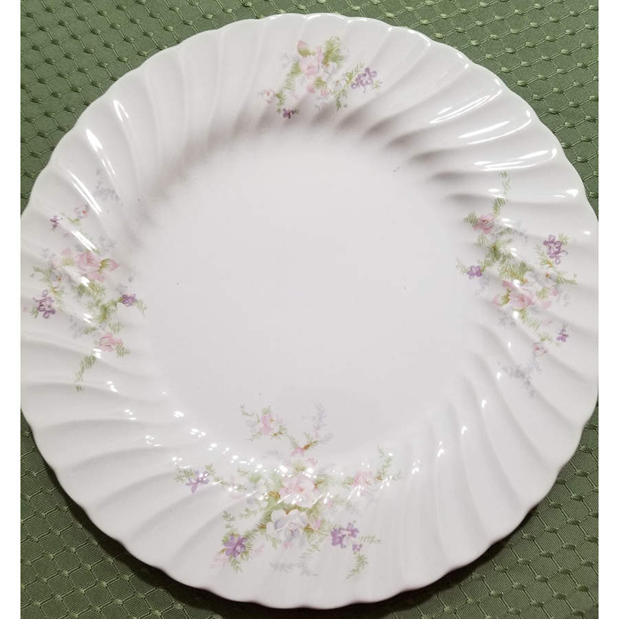 HLC3722 Dinner Plate by Homer Laughlin -1